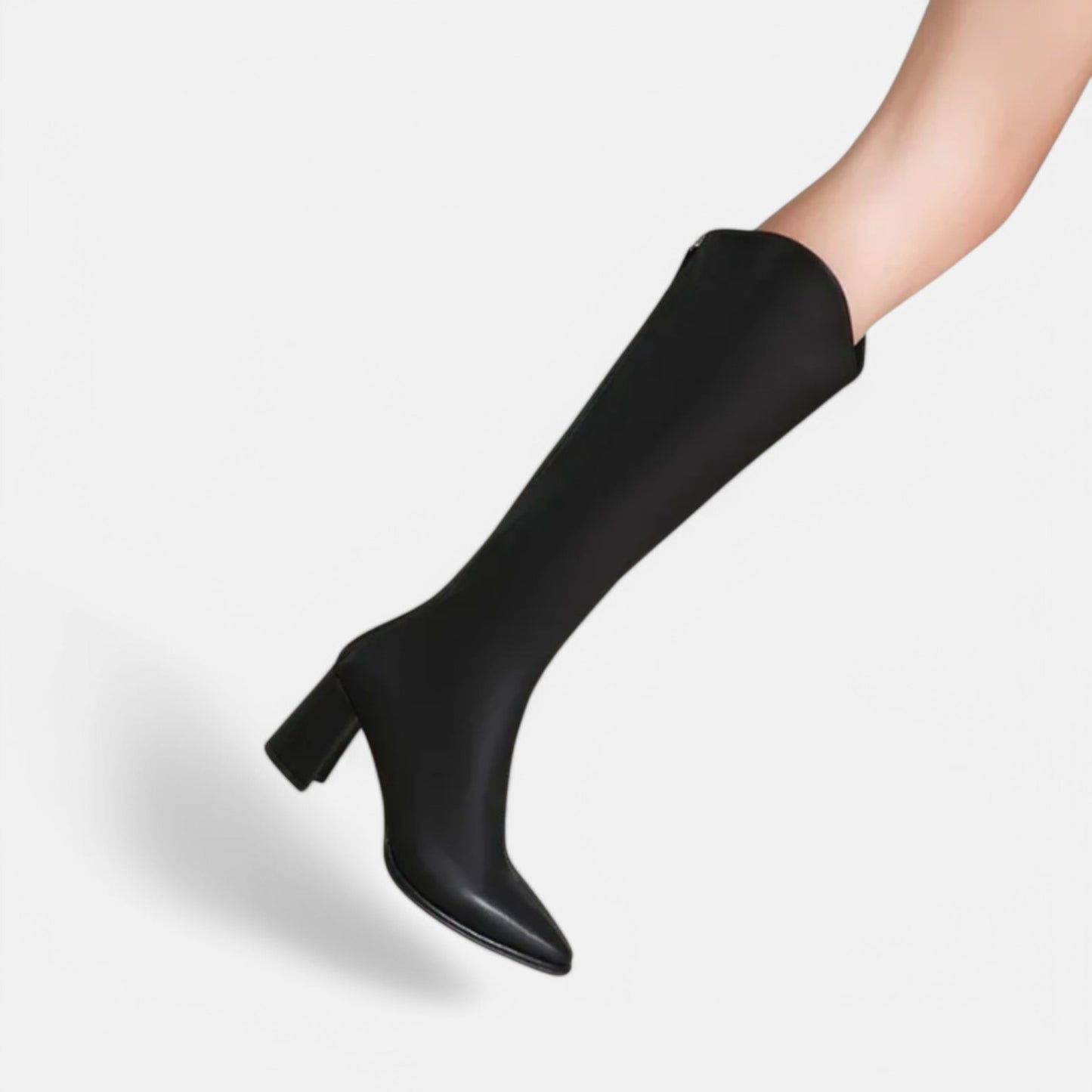 Bottes Hautes en Cuir pour Femme – L’Élégance Intemporelle en Toute Saison | Othier