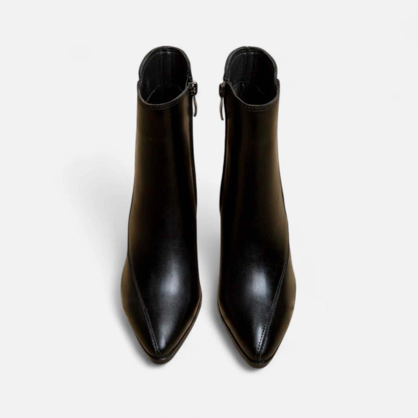 Bottines à Bout Pointu pour Femme – Élégance Affinée, Ligne Féminine | Othier